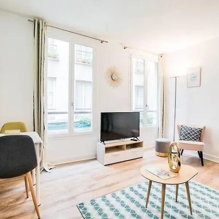 Charming Near Les Halles - 4p Apartment *